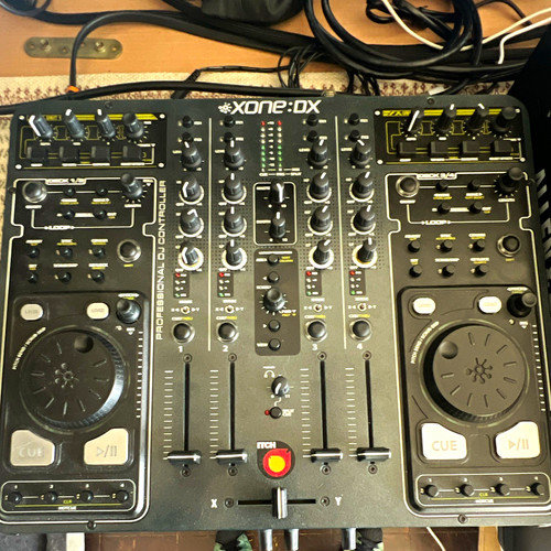 Allen heath xone 4 - &, 4-deck
